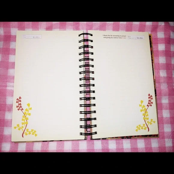 Give Thanks Gratitude Journal - Picture 9 of 12